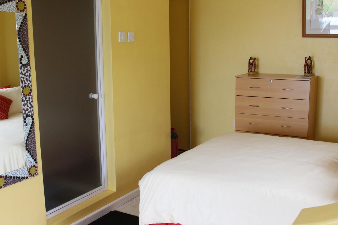 Richards Travel Lodge Jamestown ภายนอก รูปภาพ